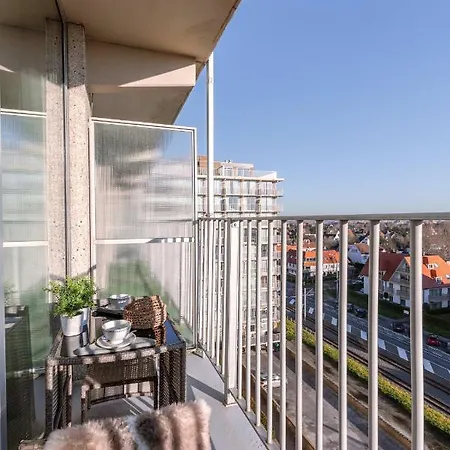 Oxygen At The Sea Is A Superb And Modern Flat Situated At A Stone'S Throw From The Beach, With A Breathtaking, Open View Nieuwpoort